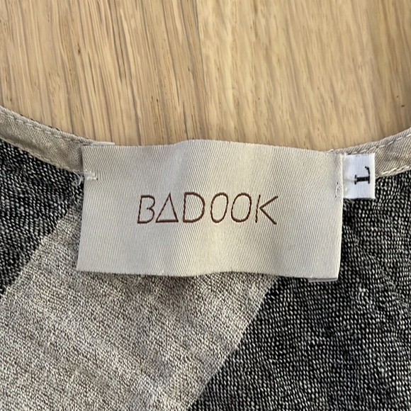 Linen top from Uruguayan Brand called “BADOOK” - Picture 4 of 4